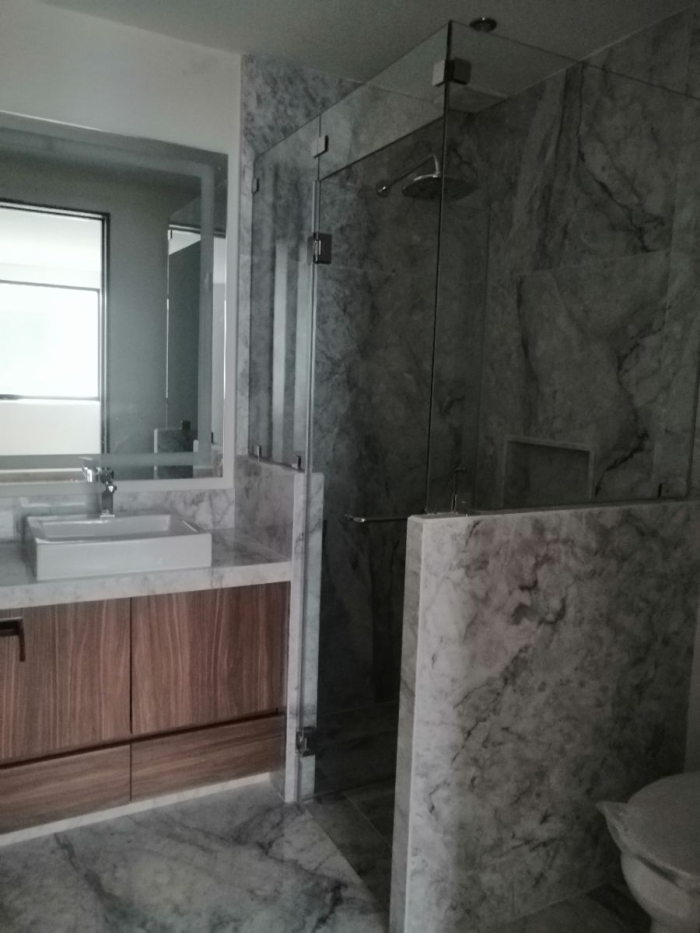 venta departamento prácticamente nuevo con roof garden  lomas de tecamachalco.