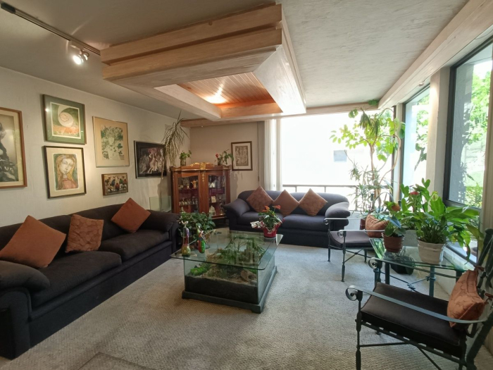 CASA EN VENTA, PARQUES DE LA HERRADURA, EN CONJUNTO CON VIGILANCIA