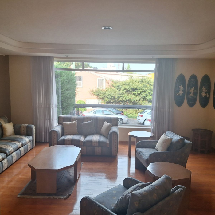 VENTA CASA EN CERRADA BOSQUE DE CUITARO