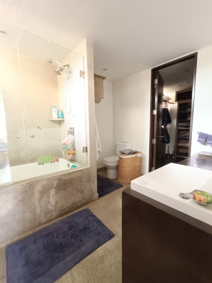 venta departamento en bosque de las lomas con balcón