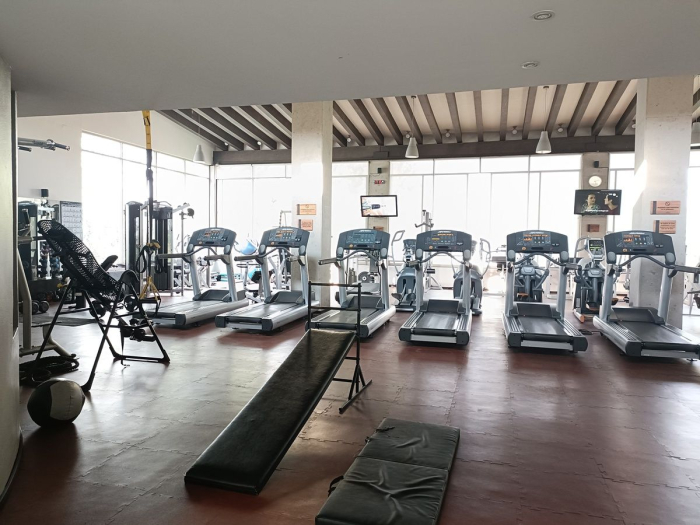 VENTA O RENTA, CASA EN HACIENDA SANTA FE LA LOMA