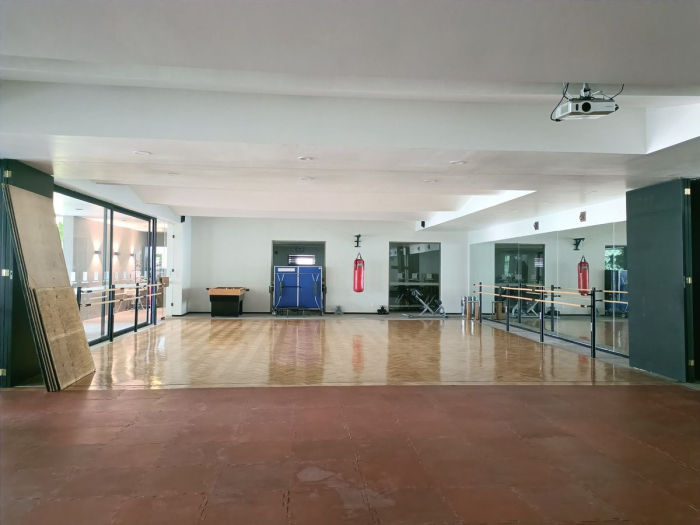 VENTA O RENTA, CASA EN HACIENDA SANTA FE LA LOMA