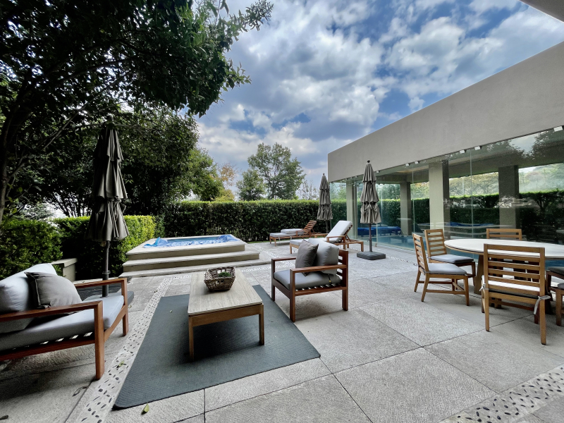 VENDE O RENTA DEPARTAMENTO PENTH HOUSE EN BOSQUE REAL