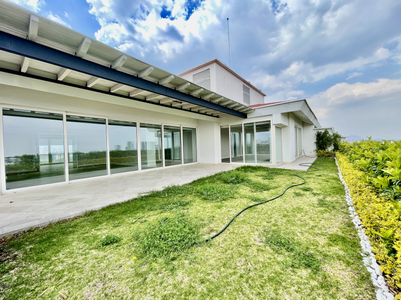 VENDE O RENTA DEPARTAMENTO PENTH HOUSE EN BOSQUE REAL