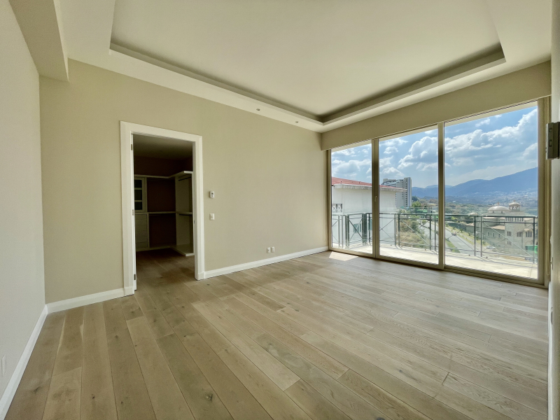 VENDE O RENTA DEPARTAMENTO PENTH HOUSE EN BOSQUE REAL