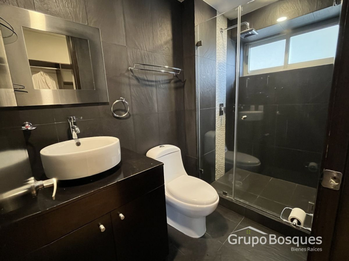departamento en renta en  sayabes, bosque real  huixquilucan