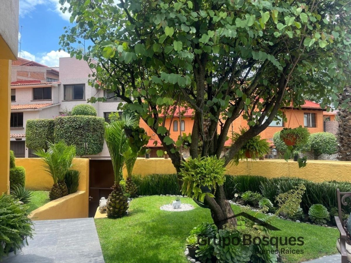 Casa en venta en Paseo de las Palmas  Huixquilucan Edo Mexico