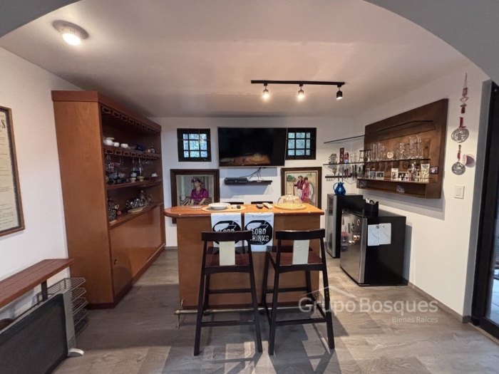 Casa en Venta o Renta en Lomas de la Herradura, calle cerrada