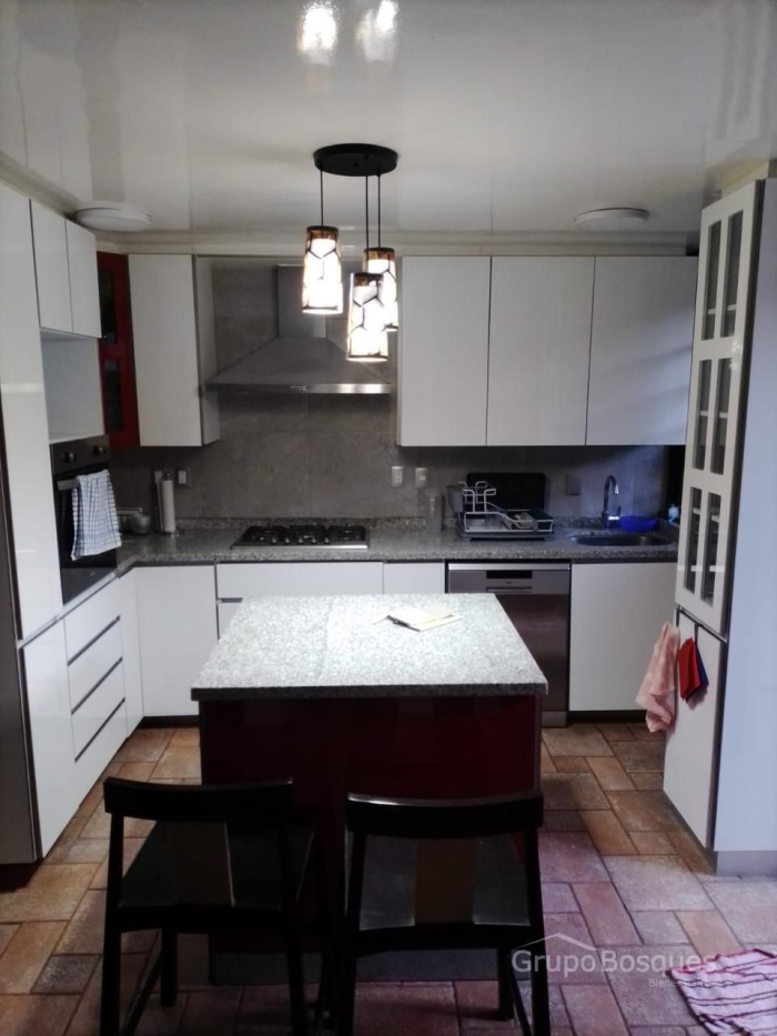Casa en Venta o Renta en Lomas de la Herradura, calle cerrada