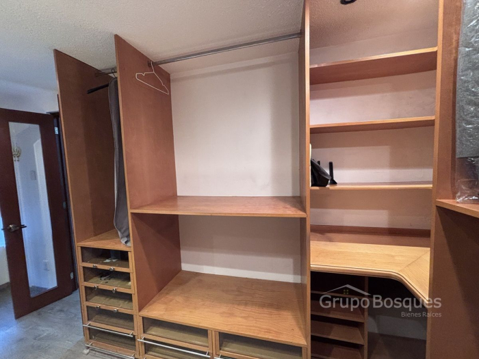 Casa en Venta o Renta en Lomas de la Herradura, calle cerrada