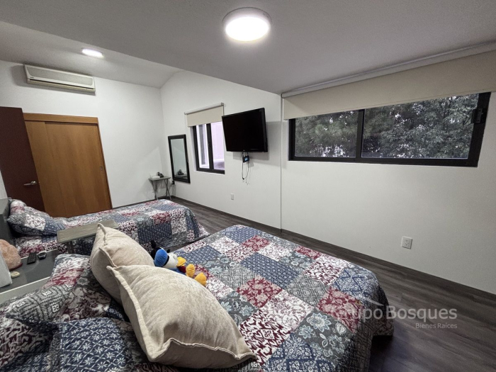 Casa en Venta o Renta en Lomas de la Herradura, calle cerrada