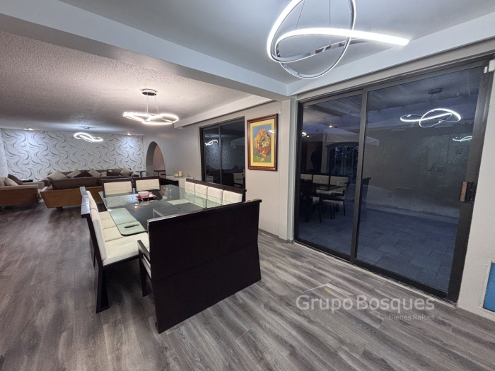 Casa en Venta o Renta en Lomas de la Herradura, calle cerrada