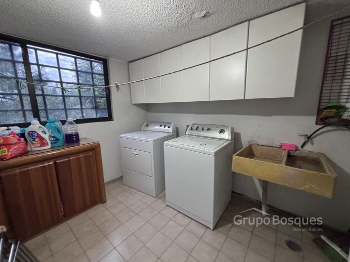 Casa en Venta o Renta en Lomas de la Herradura, calle cerrada