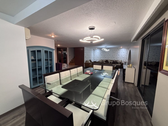 Casa en Venta o Renta en Lomas de la Herradura, calle cerrada