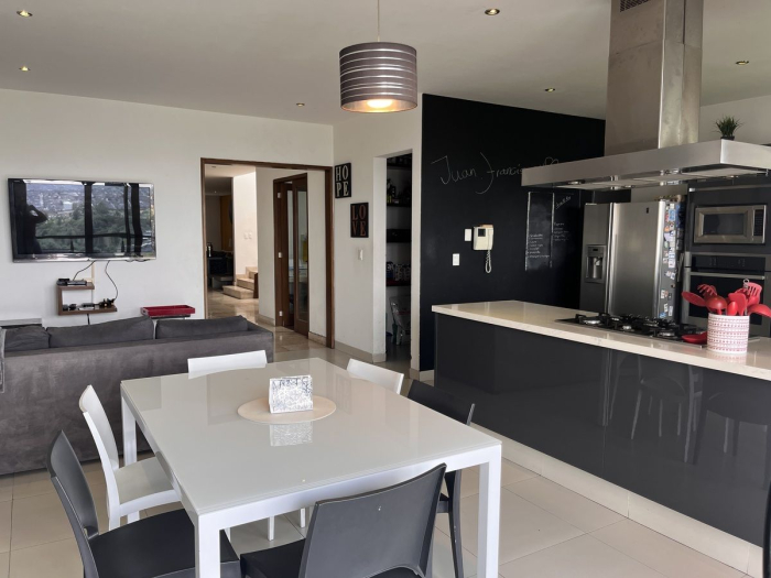 Venta casa Bosques de la Herradura. Cerca de colegios Miraflores, Irlandés y Alemán