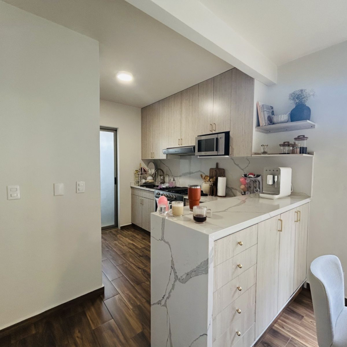 SE VENDE CASA EN BOSQUE REAL CON JARDIN Y PERGOLA