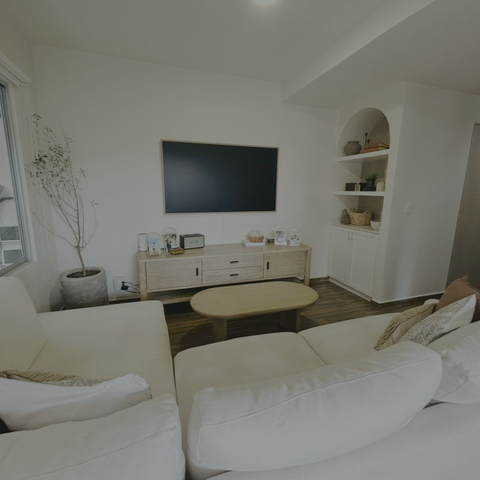 SE VENDE CASA EN BOSQUE REAL CON JARDIN Y PERGOLA