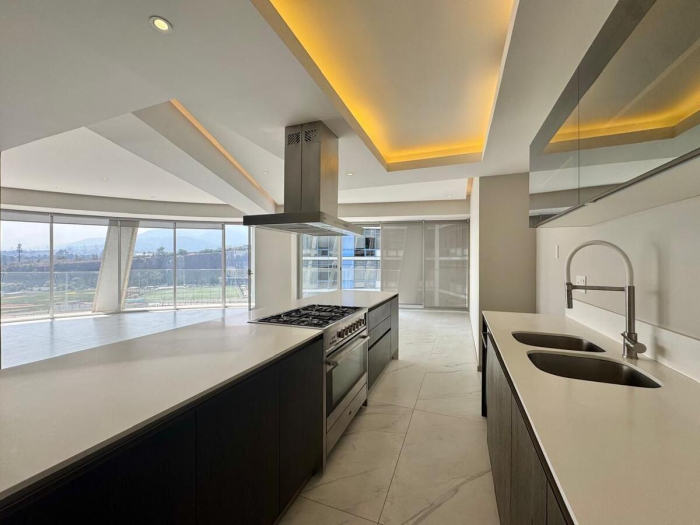 Vive en el Corazón de Santa Fe: Departamento en Venta