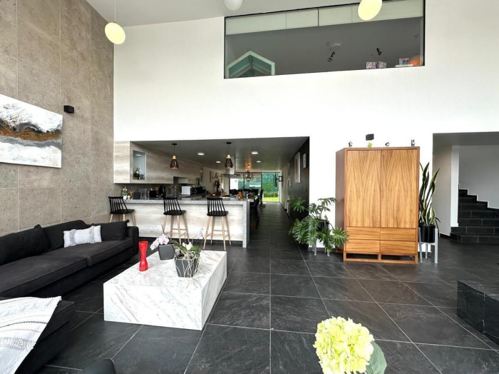 Residencia de Lujo en Venta �?? Bosque Esmeralda, Privada Residencial Horizonte