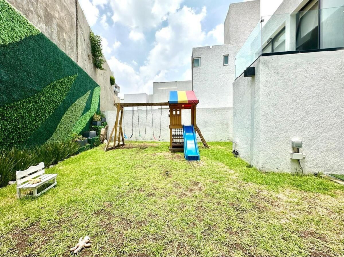 Magnífica Residencia en Venta en Bosque Esmeralda �?? Residencial Horizonte