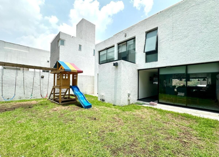 Magnífica Residencia en Venta en Bosque Esmeralda �?? Residencial Horizonte