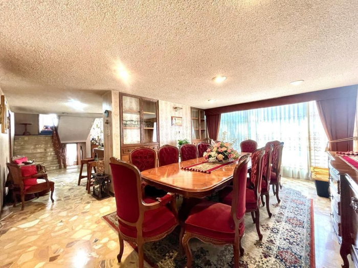 Magnifica casa a la venta en Héroes de la Revolución