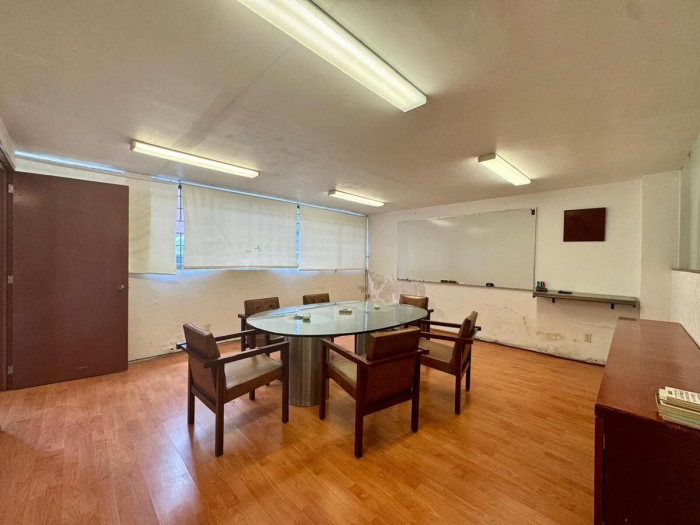 Departamento Ideal para Oficina �?? Ubicación y Excelente Precio