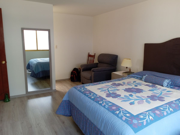 Casa con Jardín en Paseo de las Palmas