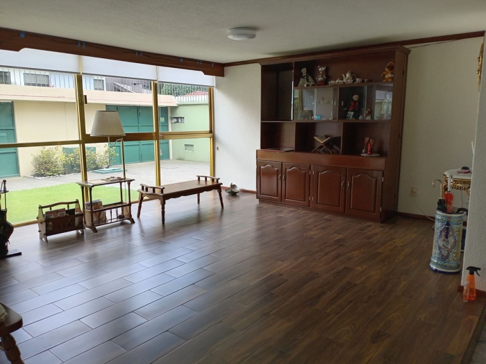 Casa con Jardín en Paseo de las Palmas