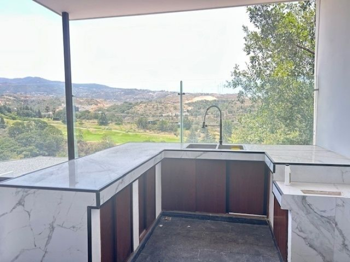 Casa con vistas panorámicas en renta , Bosque Real