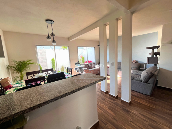 venta hermosa casa en bosque esmeralda