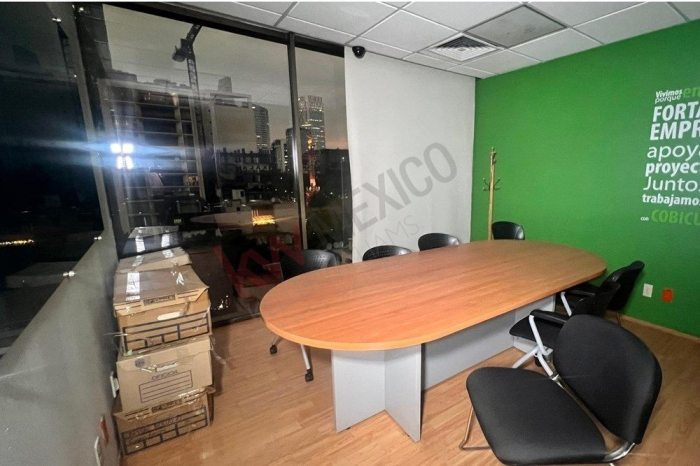 Oficinas en Paseo de la Reforma Cerca del Angel