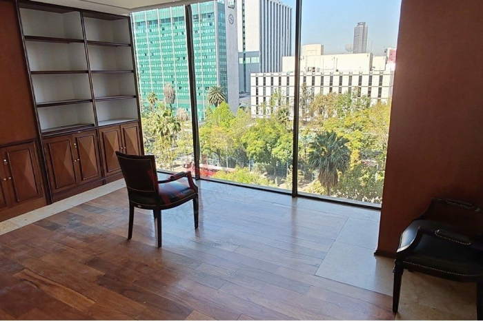 Oficinas en Paseo de la Reforma Cerca del Angel