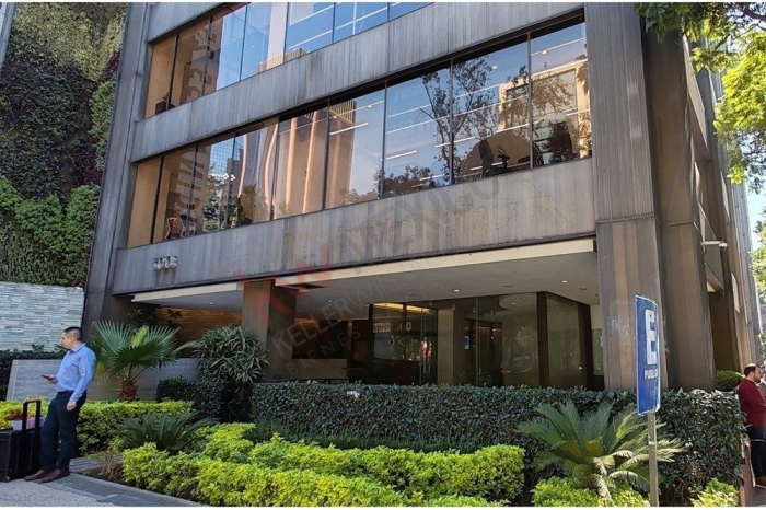 Oficinas en Paseo de la Reforma Cerca del Angel