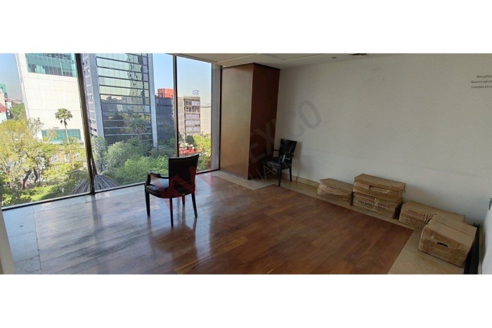 Oficinas en Paseo de la Reforma Cerca del Angel