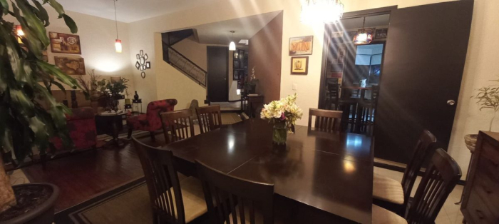 CASA EN VENTA EN INTERLOMAS