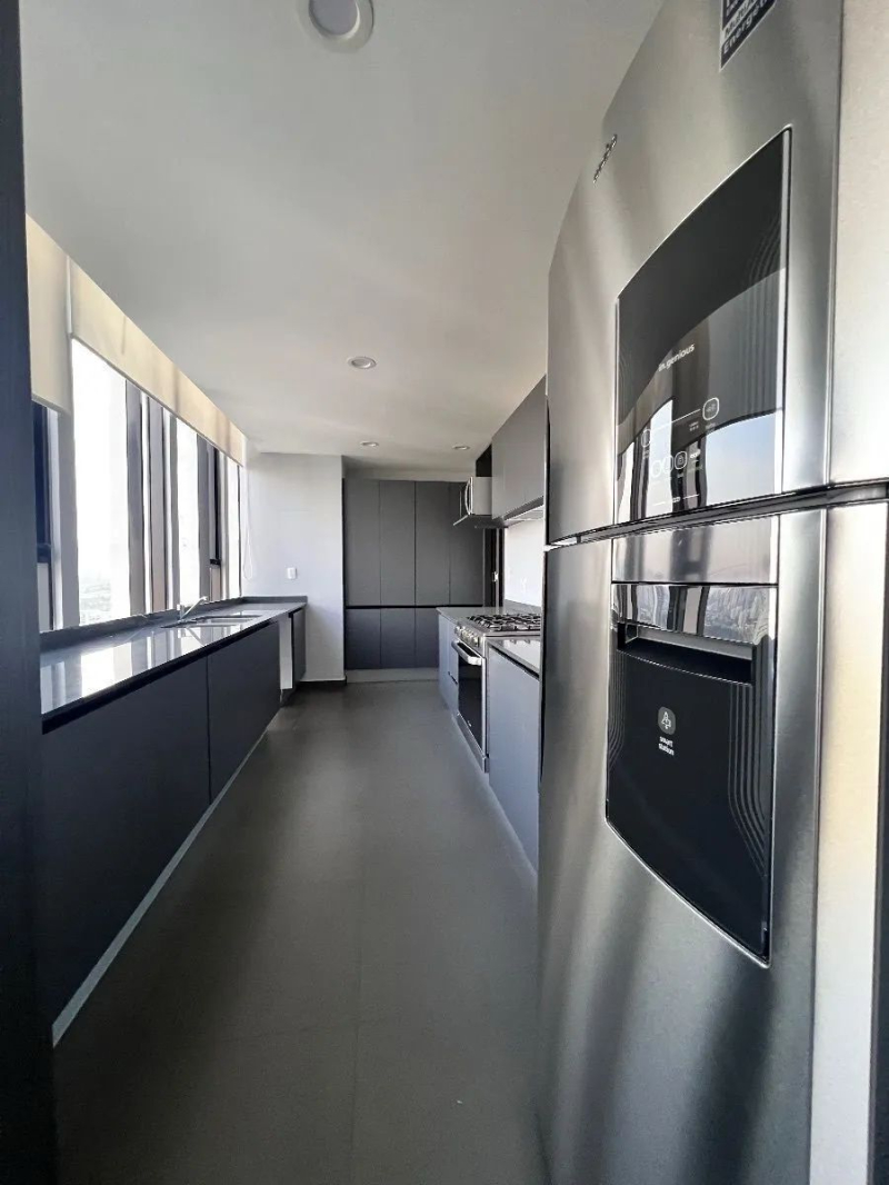 Departamento En Renta En Bosque Real