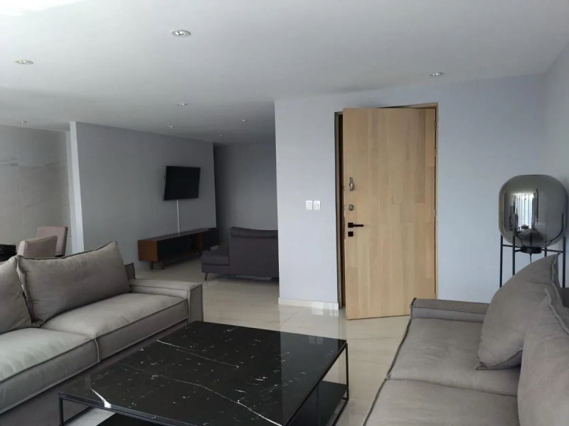 Departamento En Renta En Bosque Real
