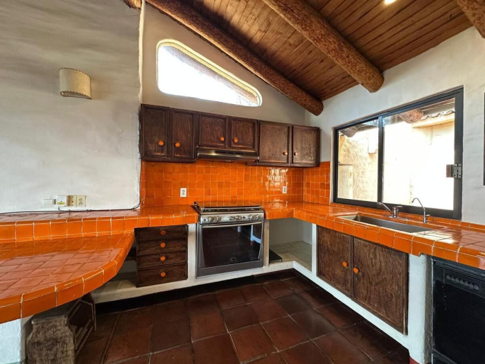 Tu nuevo hogar con encanto único en Vistas del Valle