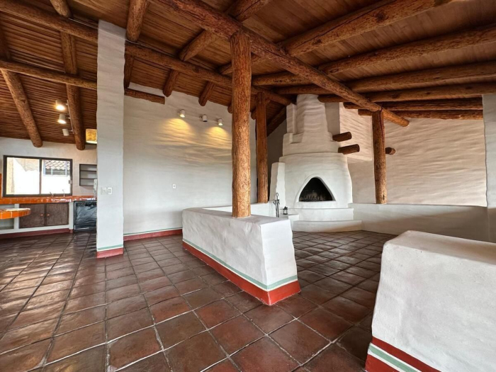Tu nuevo hogar con encanto único en Vistas del Valle