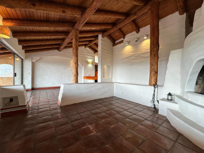 Tu nuevo hogar con encanto único en Vistas del Valle