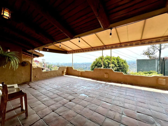 Tu nuevo hogar con encanto único en Vistas del Valle