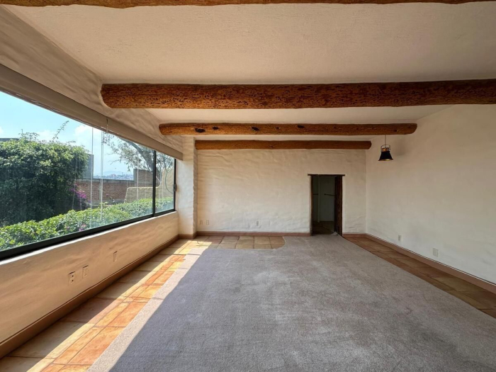 Tu nuevo hogar con encanto único en Vistas del Valle