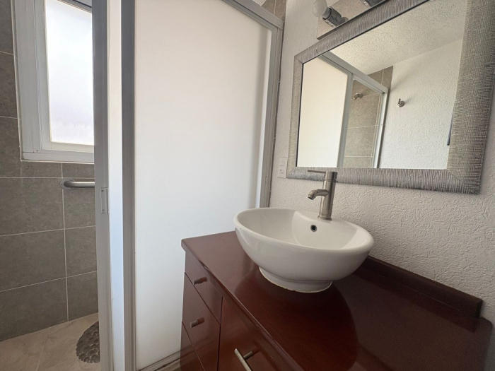 Casa en venta en Lomas del Huizachal, entre la Herradura y Conscripto