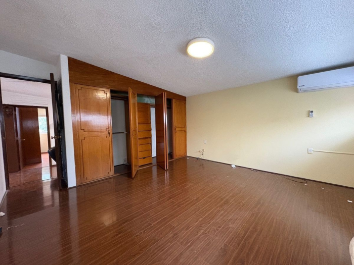Casa en venta en Lomas del Huizachal, entre la Herradura y Conscripto