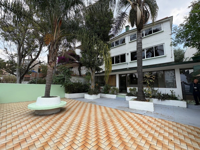 Casa en venta en Lomas del Huizachal, entre la Herradura y Conscripto