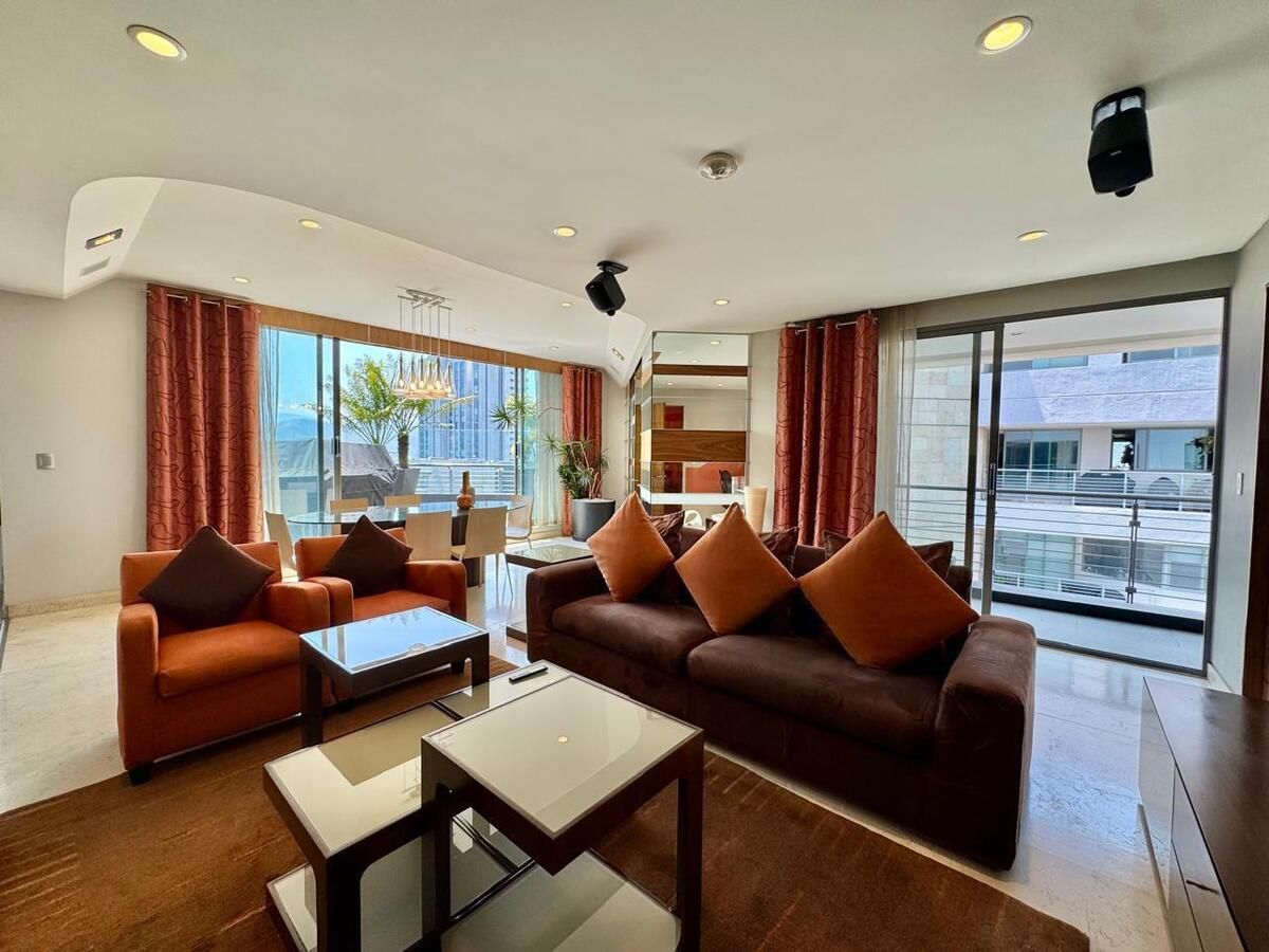 vive la cima del lujo en este espectacular penthouse de 628 m2 en villa magna