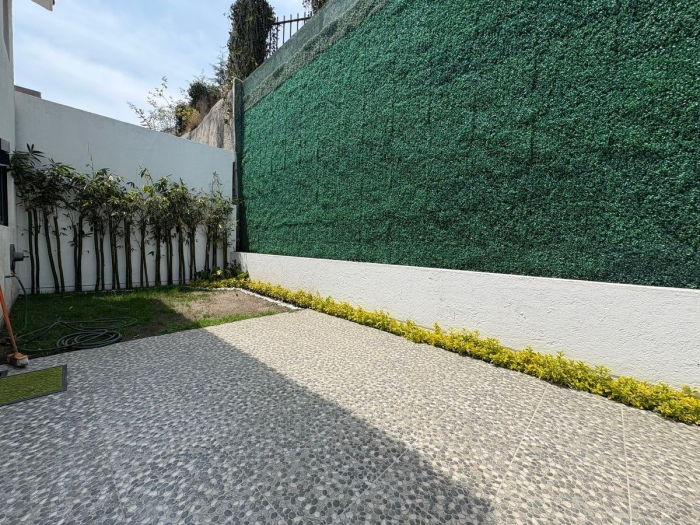 Casa en venta en Bosque real, calle privada con vigilancia