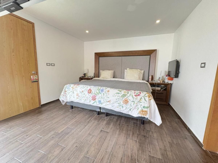 Casa en venta en Bosque real, calle privada con vigilancia