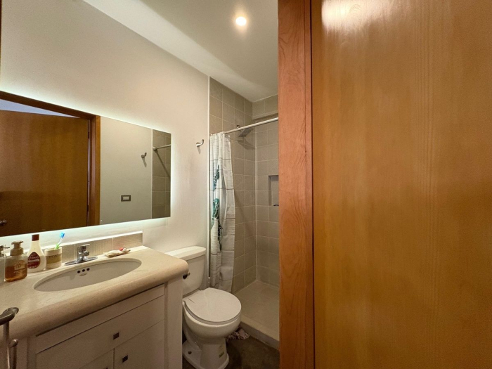 Casa en venta en Bosque real, calle privada con vigilancia